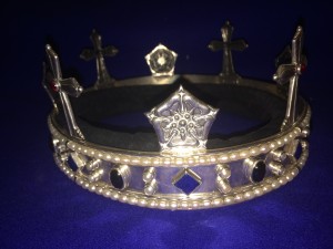 Queens Crown of Lochac, photo by TH Lady Ceara Shionnach.