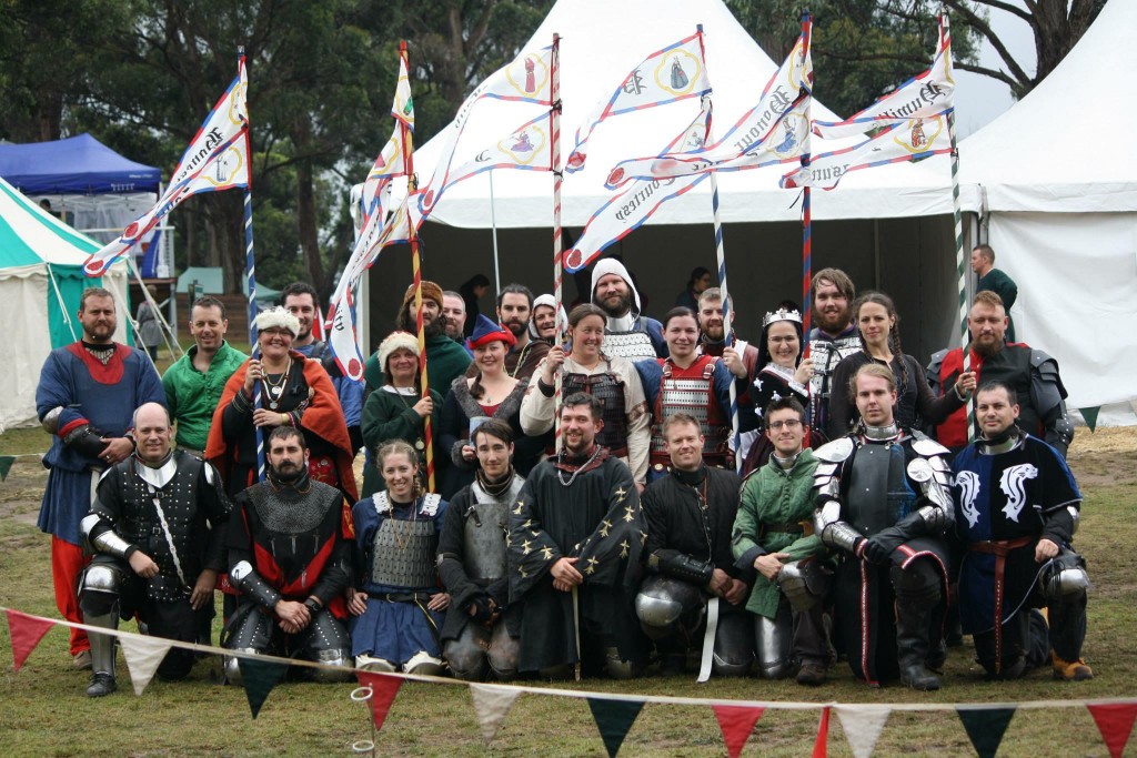 Entrants of the Roses Tournament with the Rose patrons in the centre. Photo by THL Ceara Shionnach, April 2015.