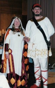 Hrölf Herjölfssen and Madelaine de Bourgogne, first Baron and Baroness of Ynys Fawr. Photo courtesy of Drusticc Inigena Eddarrnonn.